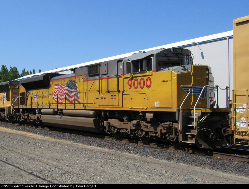 UP 9000 SD70AH